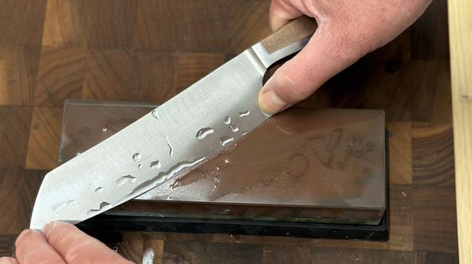 Knife Academy - Workshop knife sharpening