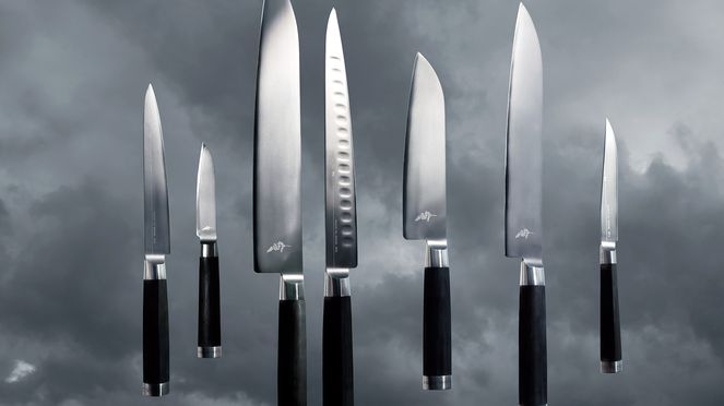 https://www.world-of-knives.ch/public/media/filer_public_thumbnails/filer_public/2013/07/11/7_knives_michel_bras_1.jpg__663x372_q80_crop-1_subsampling-2_upscale-1.jpg